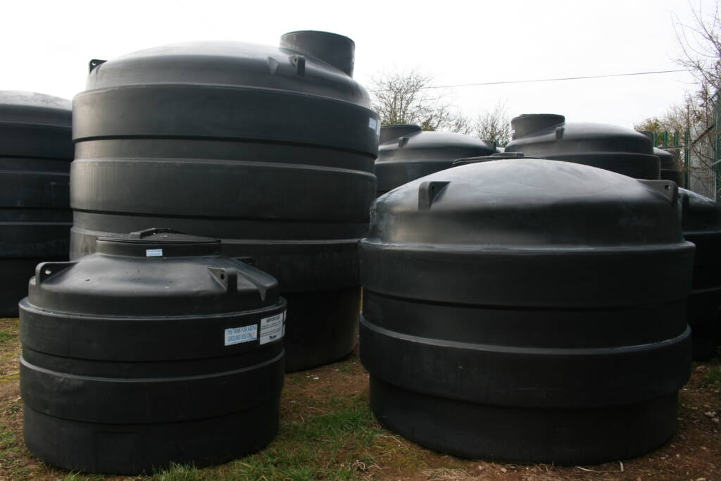How Paxton water storage tanks can help reduce the cost of water bills on commercial farms